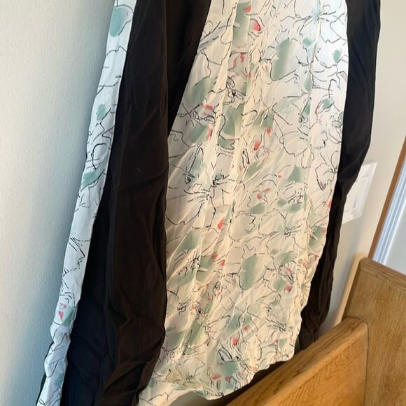 SANCTUARY NWT White Floral & Black Arm Stripe Lightweight Bomber Jacket Size L - Picture 5 of 6